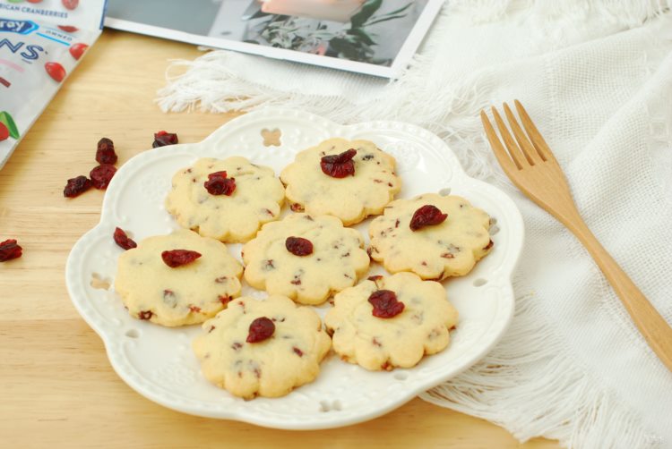 最简单的蔓越莓曲奇制作，不用搅拌器也能做出好吃的曲奇饼干